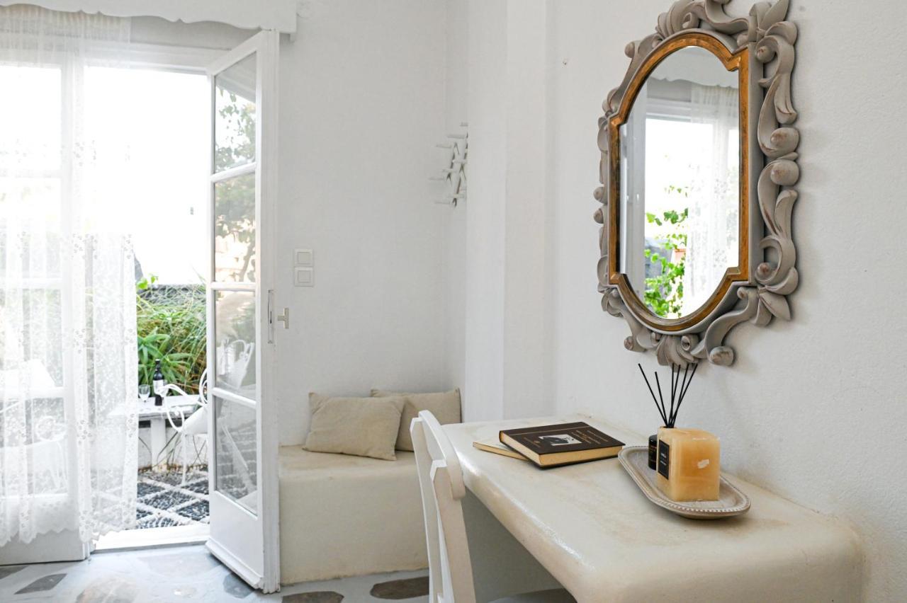 Villa Maina Kamári Екстериор снимка