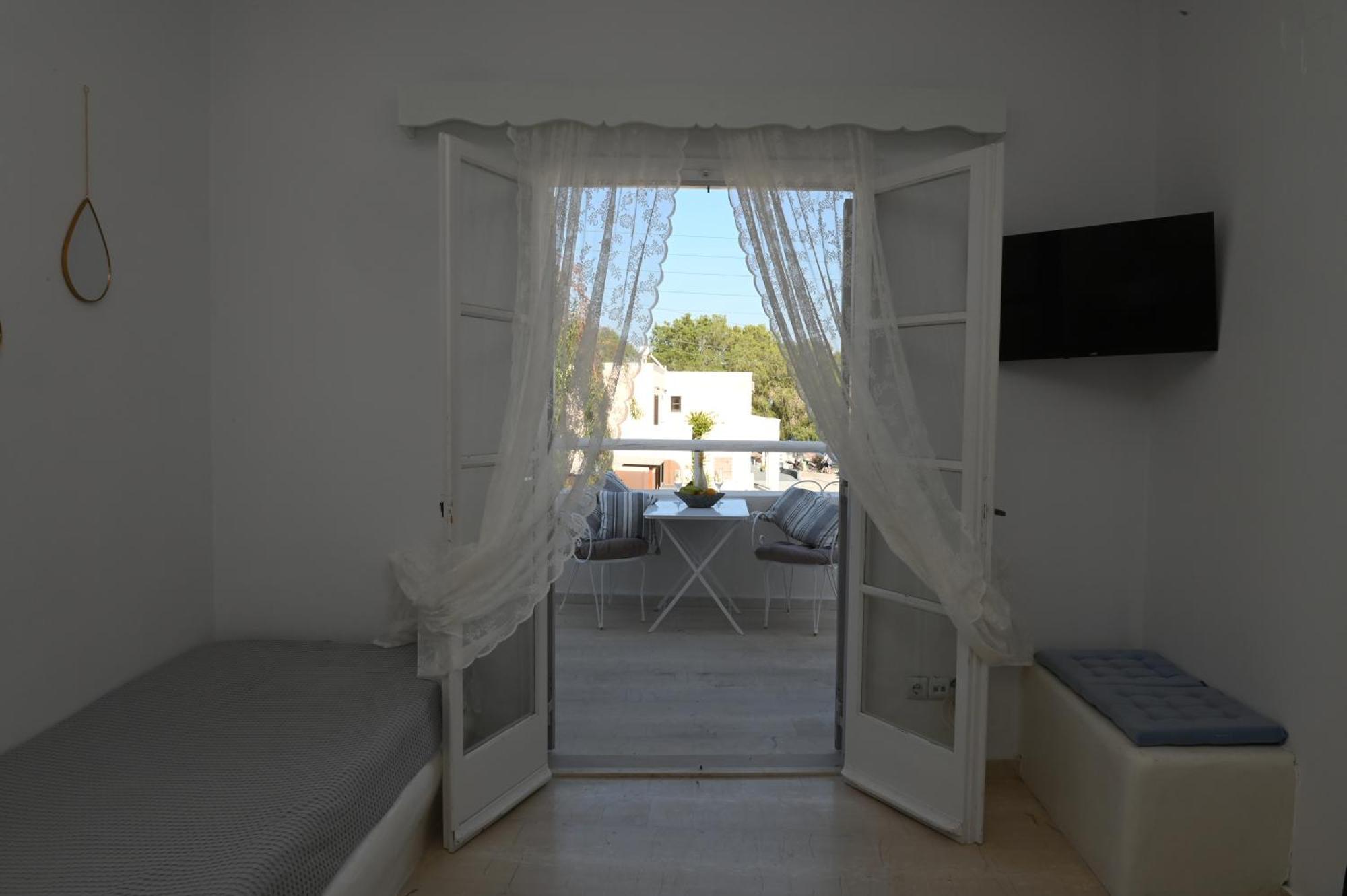 Villa Maina Kamári Екстериор снимка