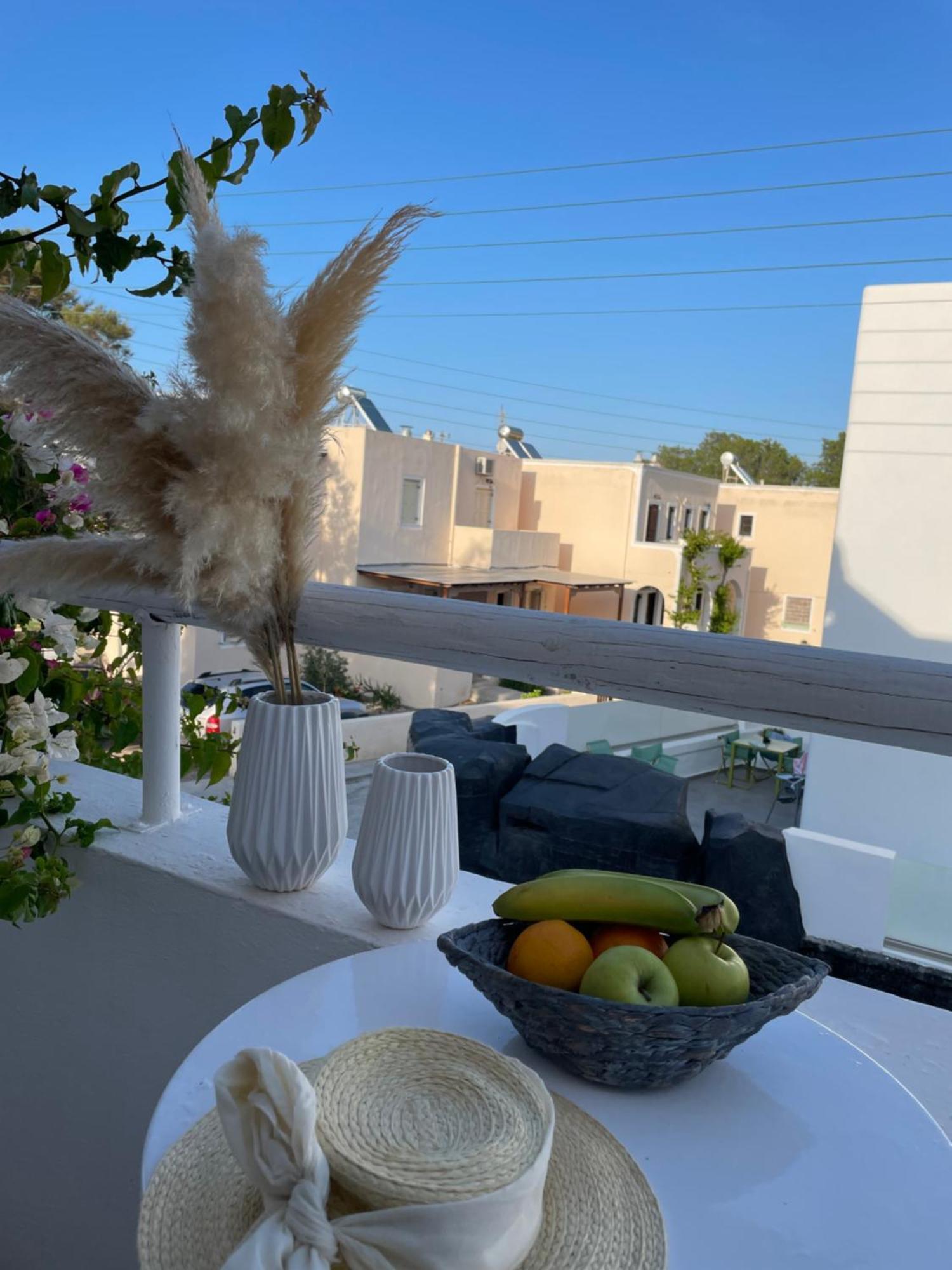 Villa Maina Kamári Екстериор снимка