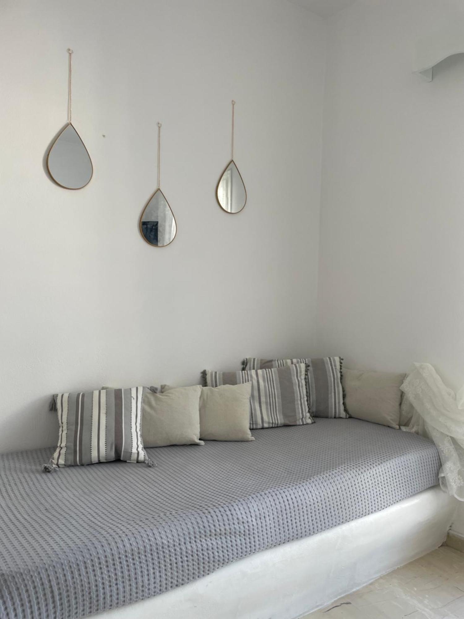Villa Maina Kamári Екстериор снимка